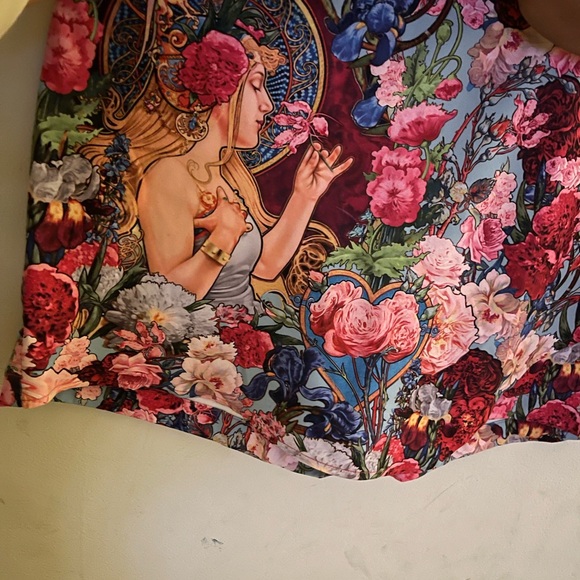NWT Blackmilk Floral Print Skirt Shorts with Red and Blue - Picture 1 of 3